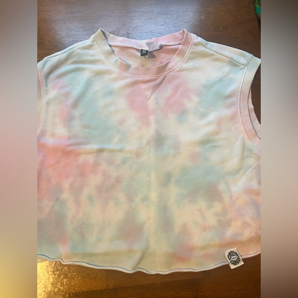H&M Divided Crazy Wave Tiedye Sleeveless Top
